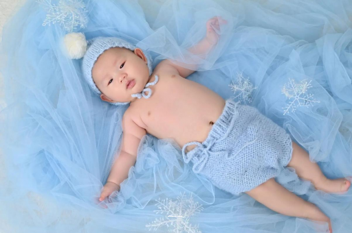 张北宝宝从床上掉下来 张北宝宝从床上掉下来